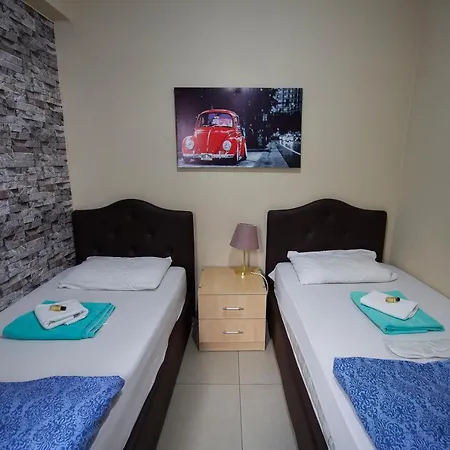Yirmi Iki Hotel *